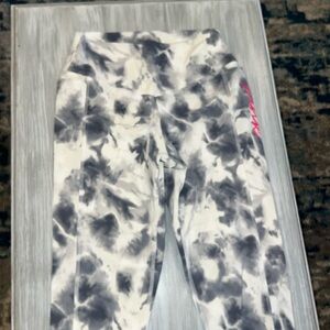 Victoria’s Secret PINK ULTIMATE leggings